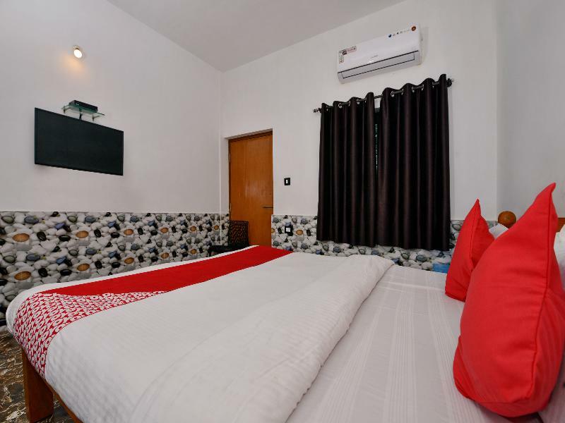 Oyo 10809 Hotel Tushar Inn Baga Buitenkant foto