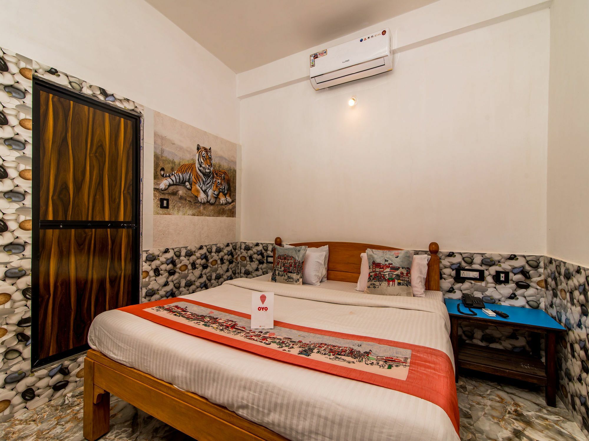 Oyo 10809 Hotel Tushar Inn Baga Buitenkant foto